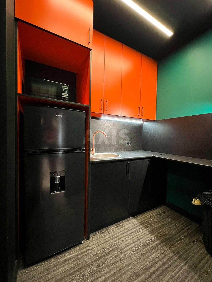 Office vul. Pan'kivs'ka 20/82, 78m25
