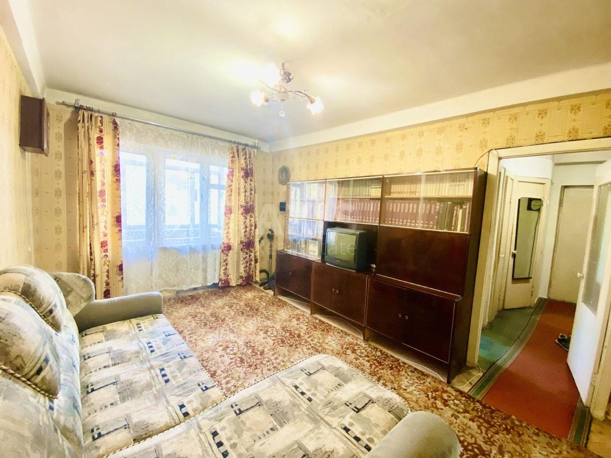 2k apartment vul. Chervonopil's'ka 6/266