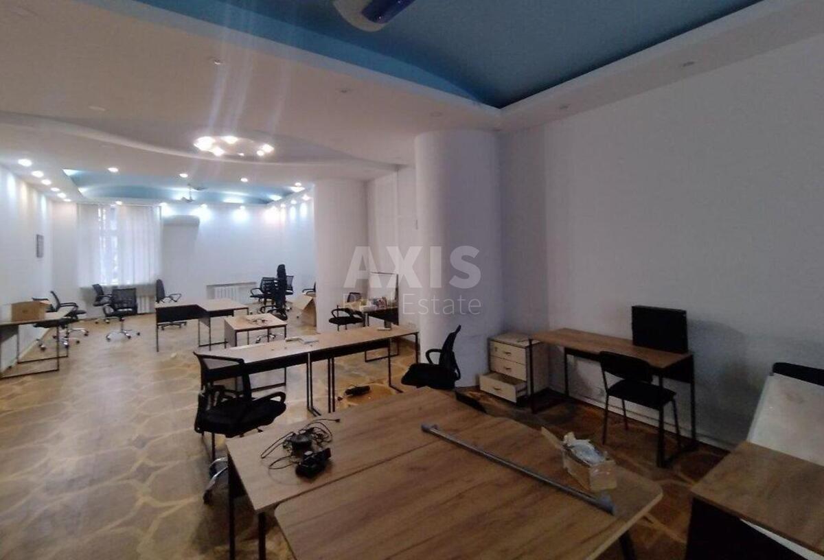 Office vul. Sichovyh Stril'civ 77, 269m2549418