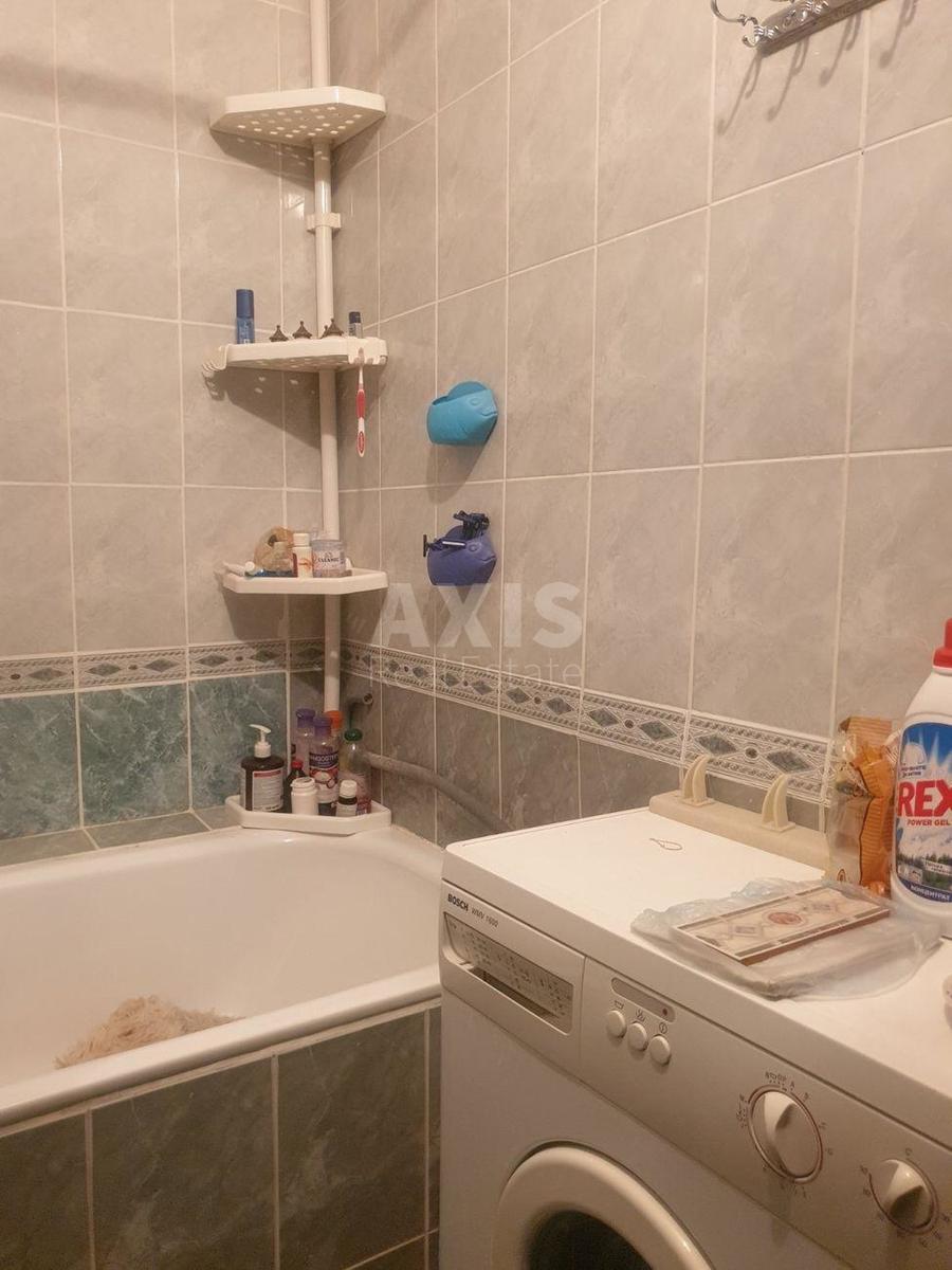 1k apartment vul. Vyshnjakivs'ka 19/190