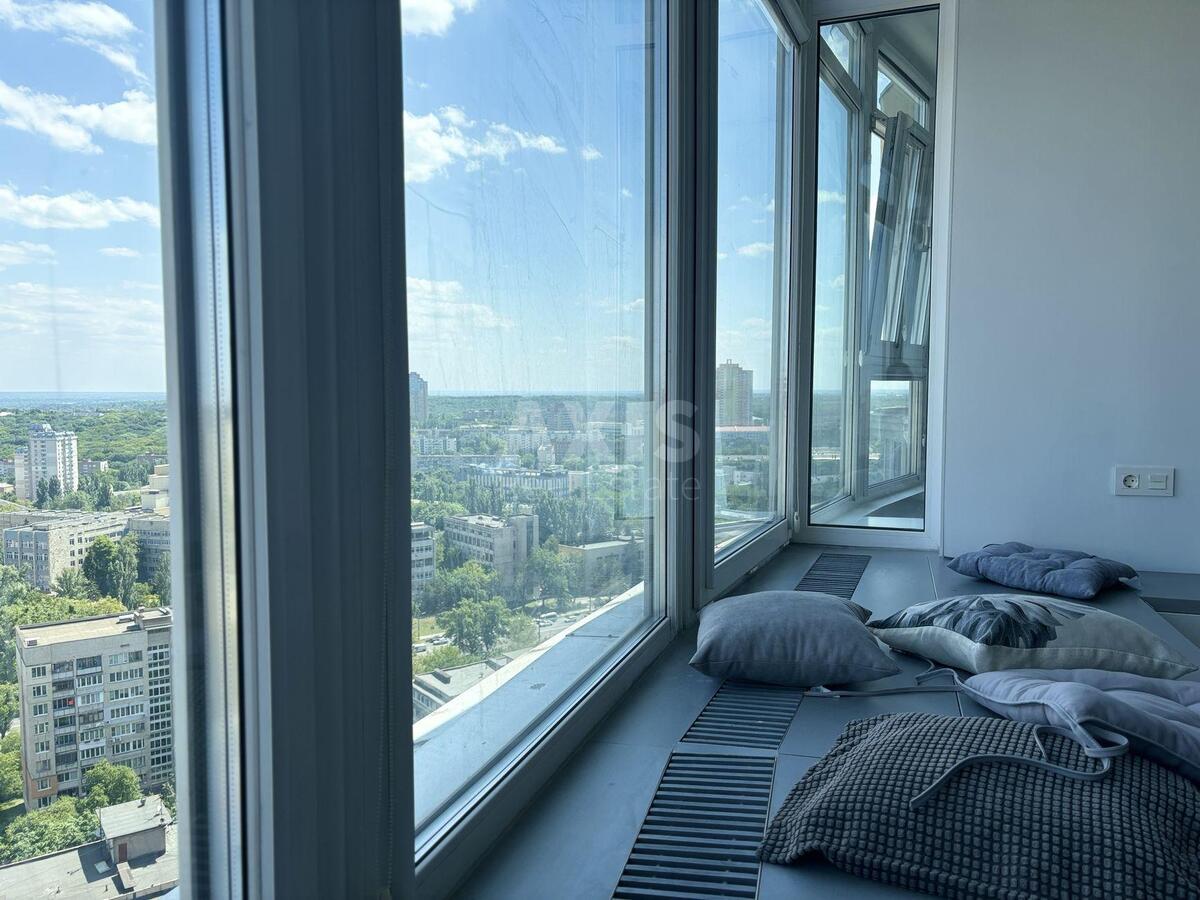 2k apartment vul. Myhajla Maksymovycha 3Г6
