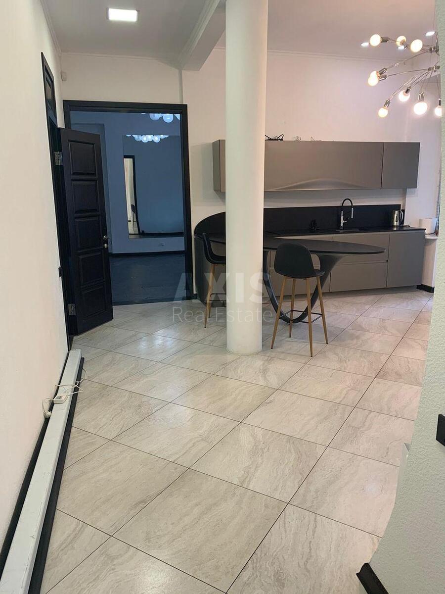 Office vul. Velyka Vasyl'kivs'ka 43, 98m2