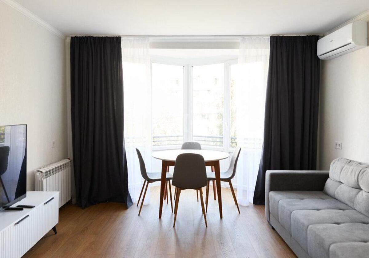 3k apartment bul. Lesi Ukrai'nky 12587262