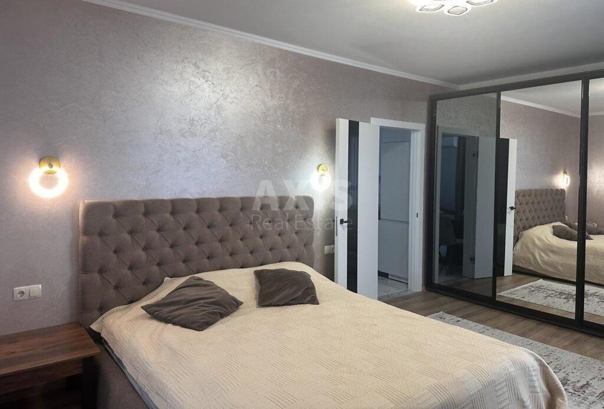 3k apartment vul. Kamianska 68