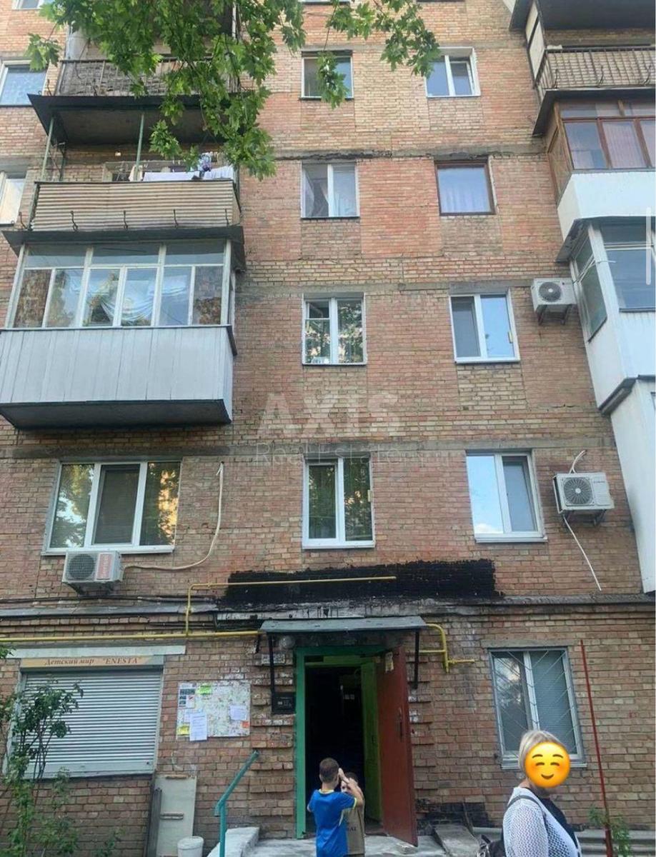 2k apartment vul. Yulia Zdanovska 5/1