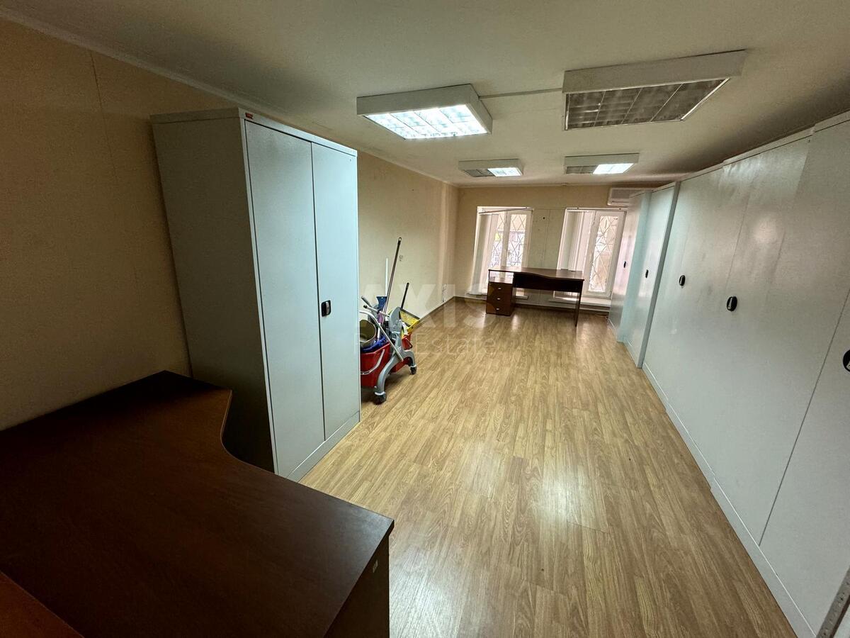 Office vul. Evgena Chykalenko 25, 300m26152812