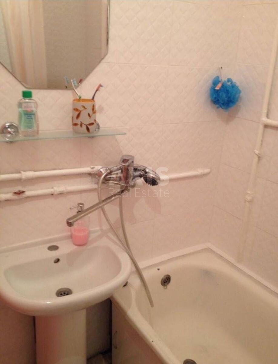 1k apartment vul. Volodymyrs'ka 82614204