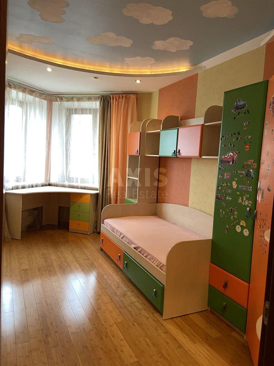 3k apartment vul. Irchana Myroslava 106