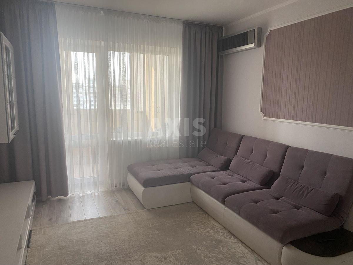 3k apartment vul. Myloslavs'ka 31В2