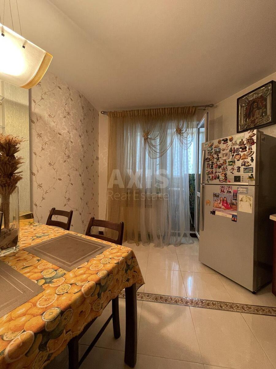 2k apartment pr-t Bazhana Mykoly 1М605761