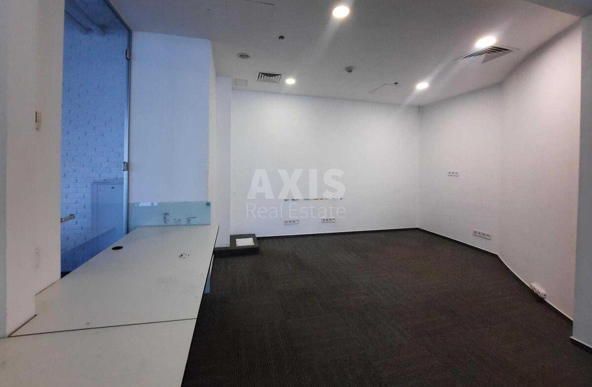 Office pl. Sportyvna 1А, 208m28