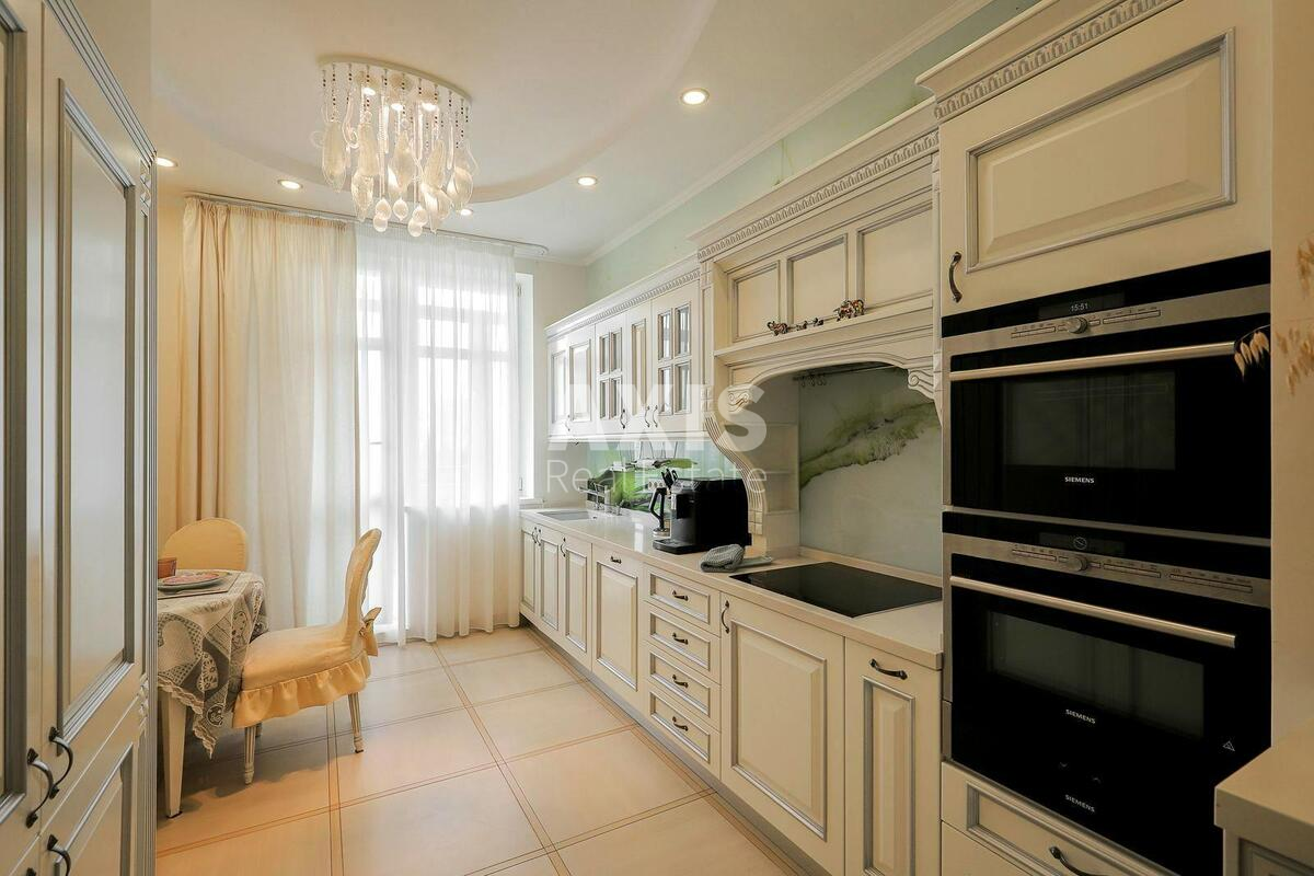 3k apartment vul. Jevgena Konoval'cja 32А594195