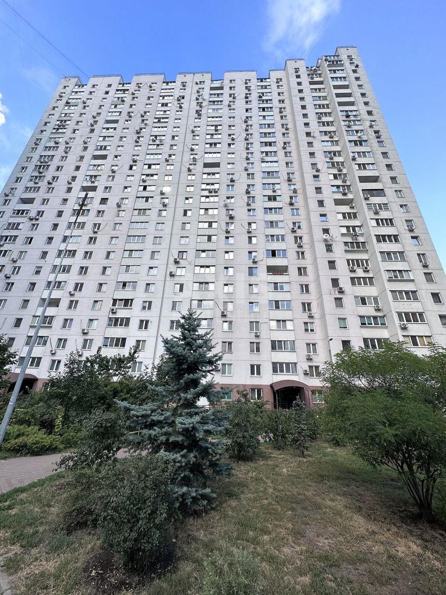 3k apartment vul. Urlivs'ka 30