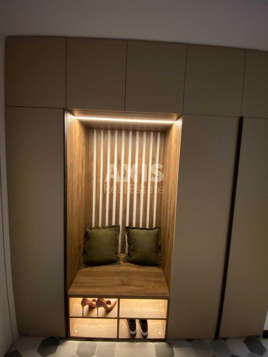 1k apartment nab. Dniprovs'ka 18464589