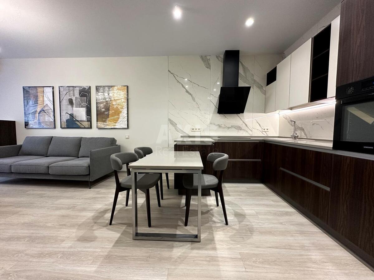 2k apartment vul. Antonovycha 118610196