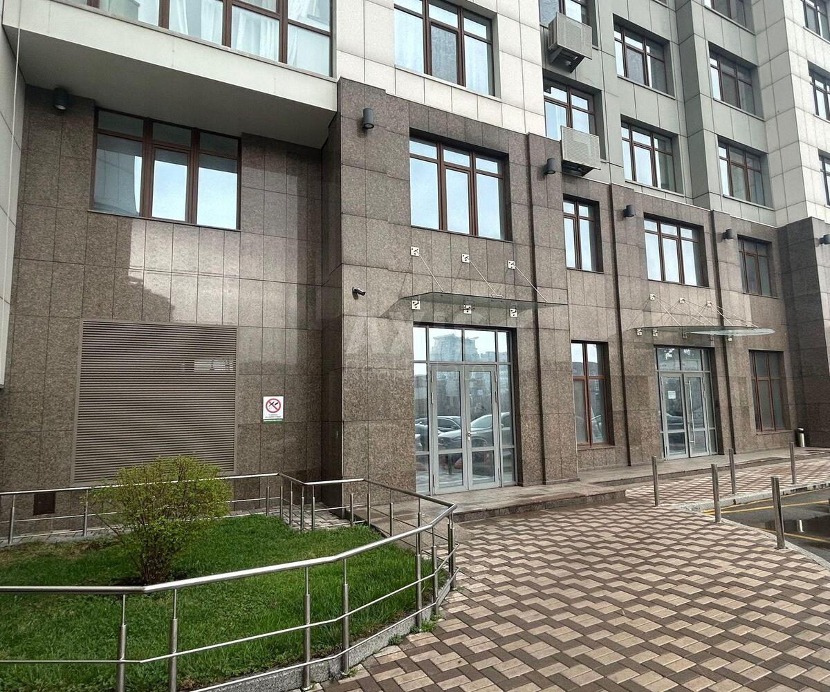 Объект сервиса ул. Драгомирова Михаила 7, 84м256707