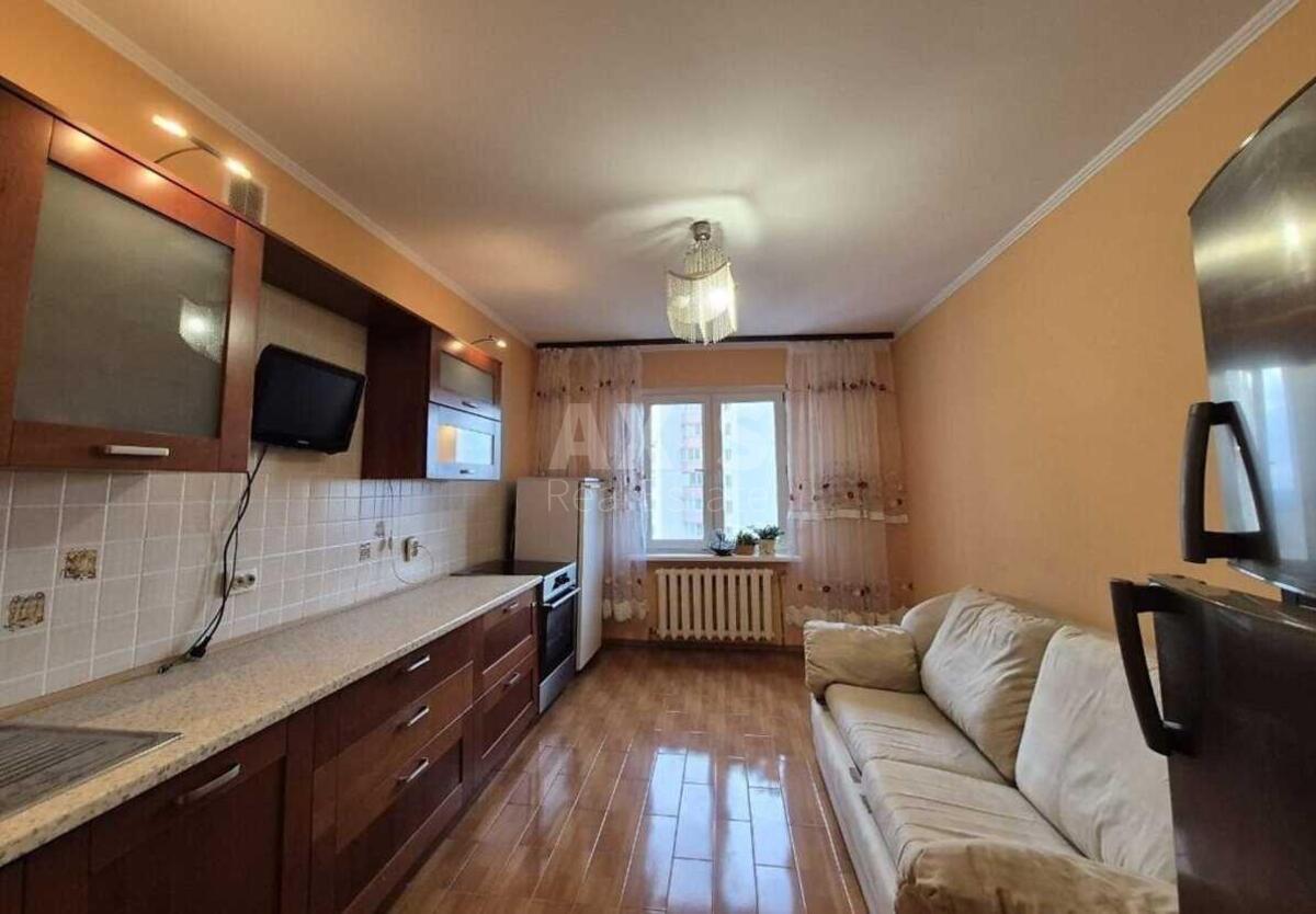 3k apartment vul. Myloslavs'ka 462386