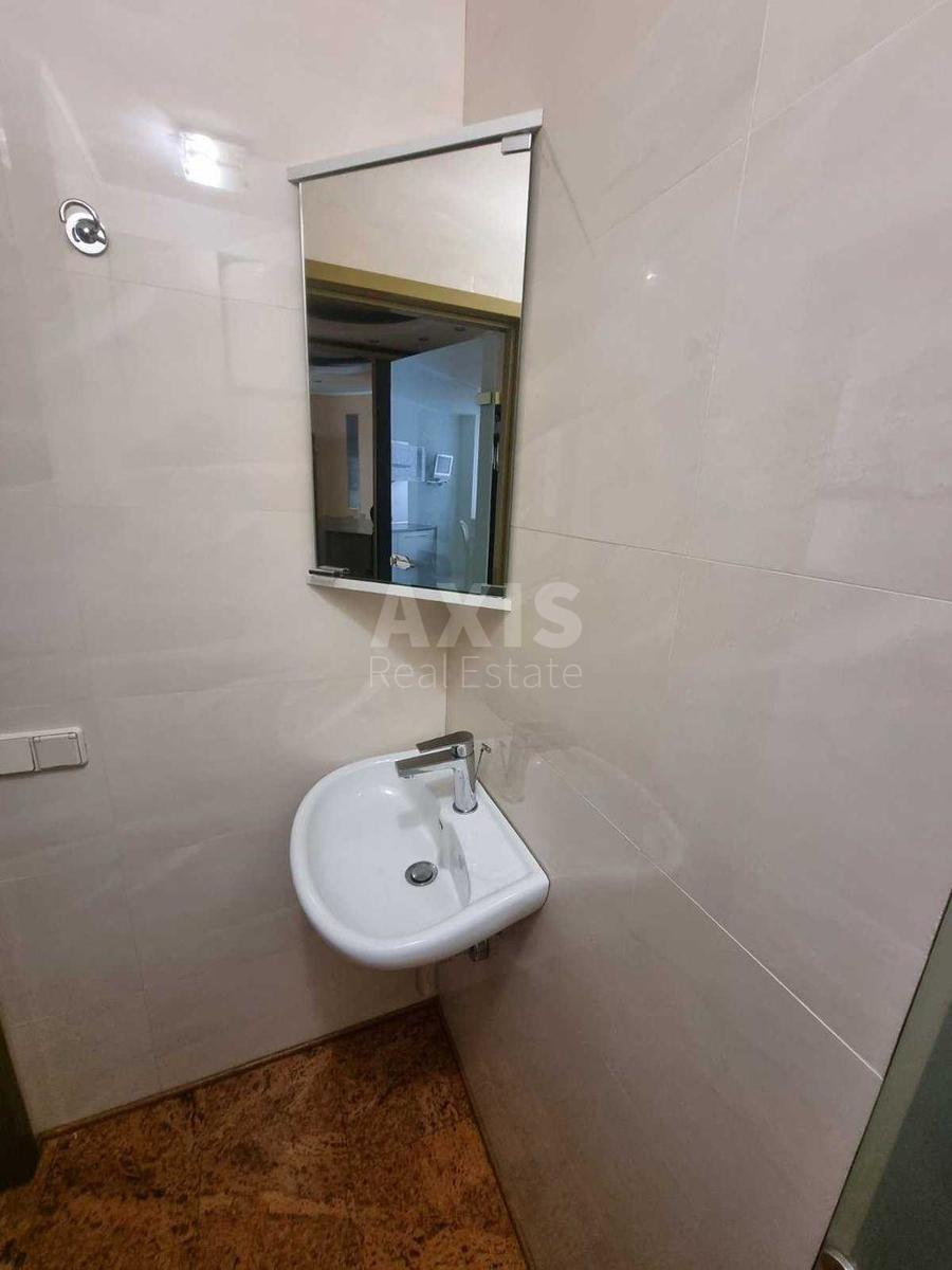 2k apartment vul. Mykil's'ko-Slobids'ka 4В6
