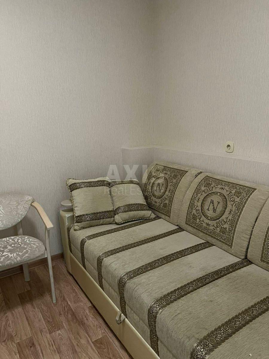2k apartment vul. Myhajla Maksymovycha 24