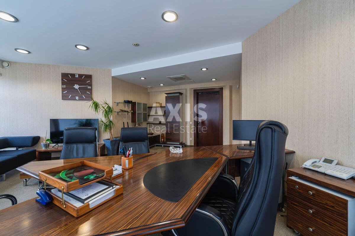 Office vul. Degtjarivs'ka 33Б, 677m21