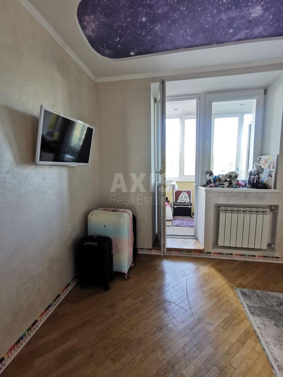 3k apartment vul. Avtozavods'ka 998