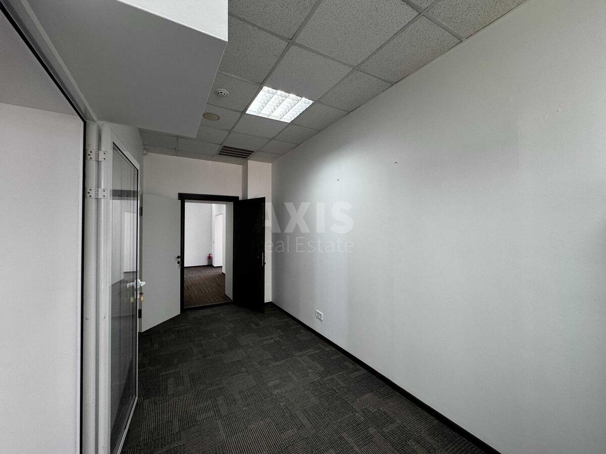 Office vul. Pymonenka Mykoly 13, 446m22