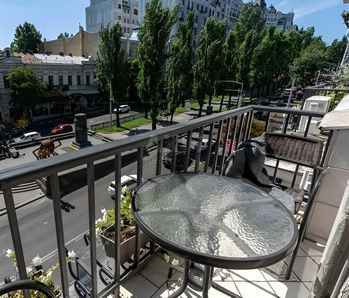 2k apartment vul. Pymonenka Mykoly 19