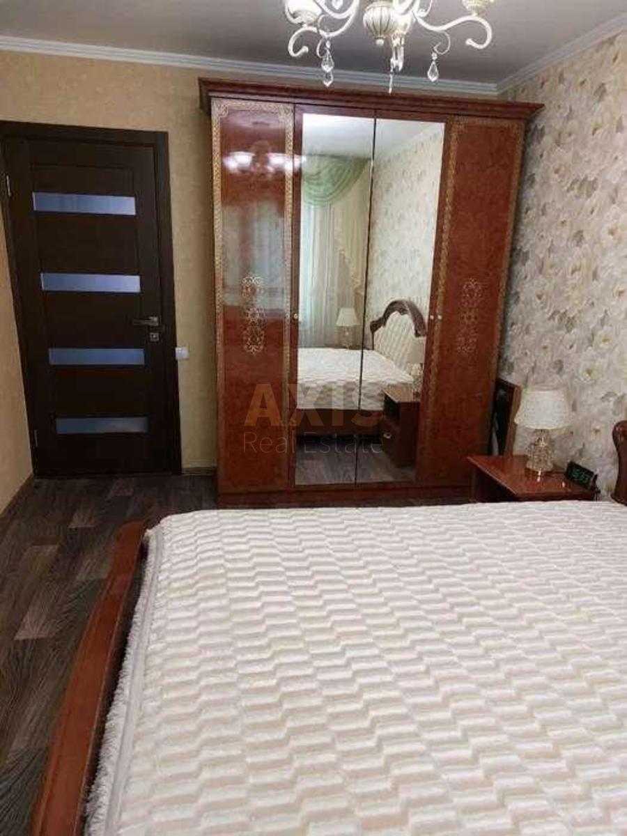 3k apartment vul. Myloslavs'ka 303