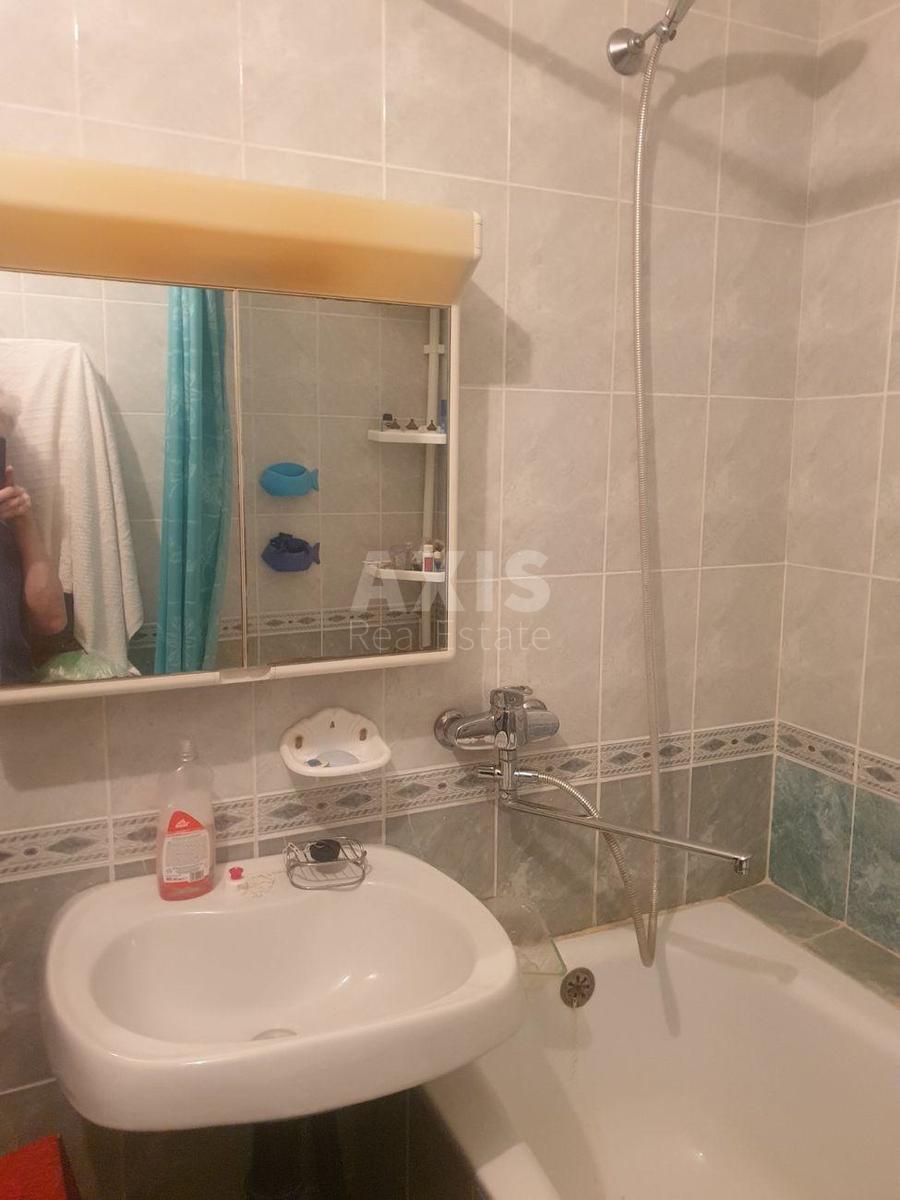 1k apartment vul. Vyshnjakivs'ka 19/191