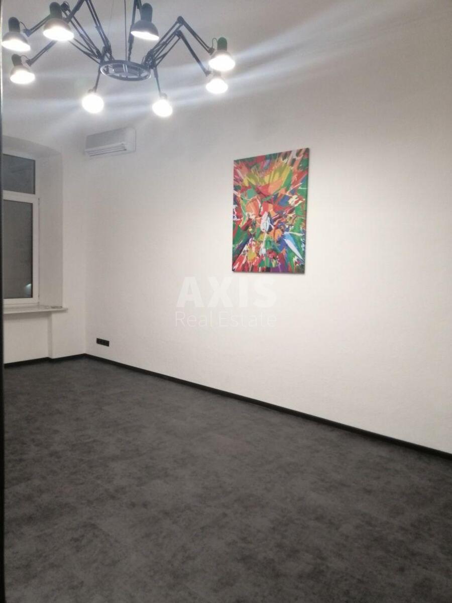 Office vul. Velyka Vasyl'kivs'ka 43, 98m20