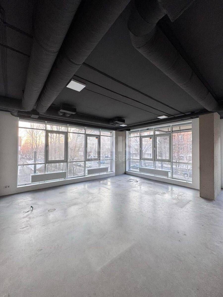 Office vul. Kudri Ivana 26, 146m258694