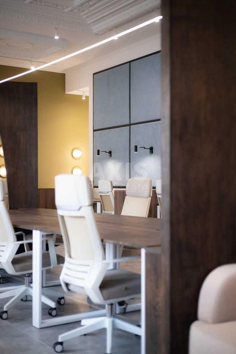 Office vul. Hmel'nyc'kogo Bogdana 32, 155m2631291