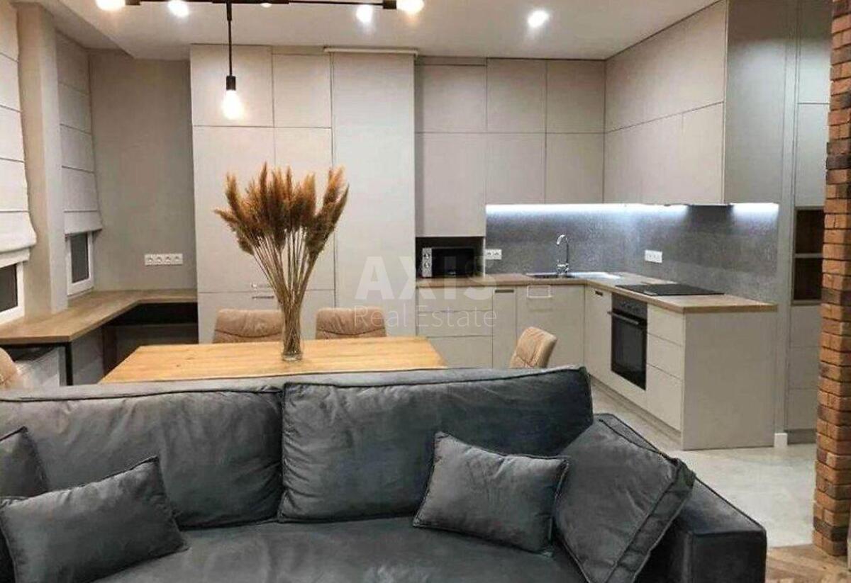 1k apartment vul. Mykil's'ko-Slobids'ka 8