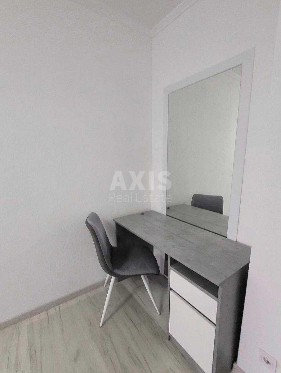 1k apartment vul. Liskivs'ka 235