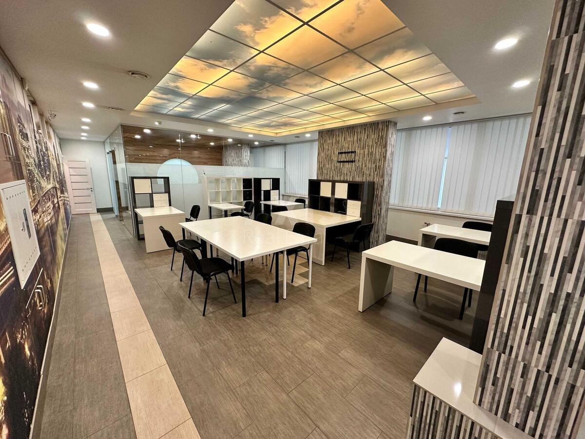 Офис ул. Евгения Коновальца 32Б, 100м2