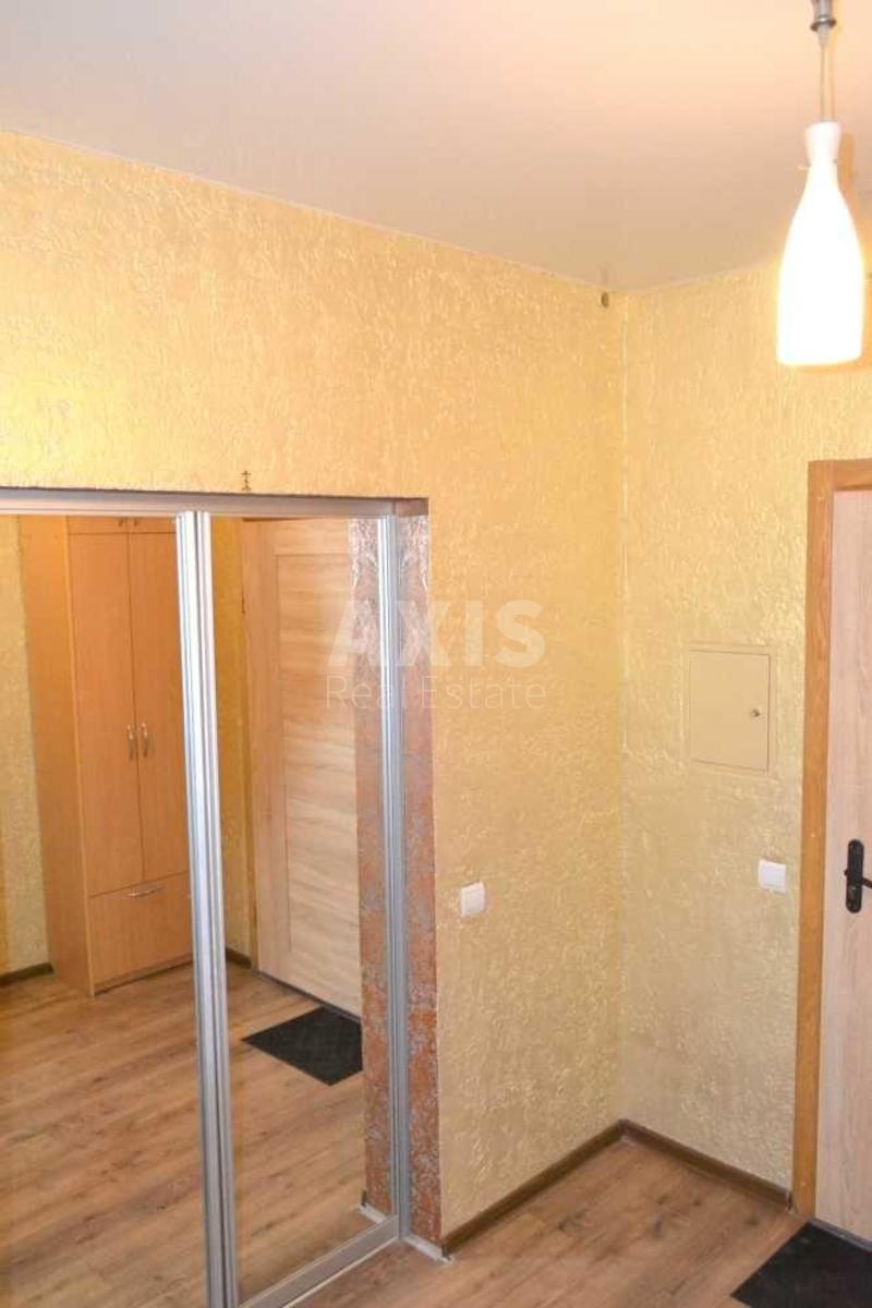 1к квартира ул. Драгоманова 2А8