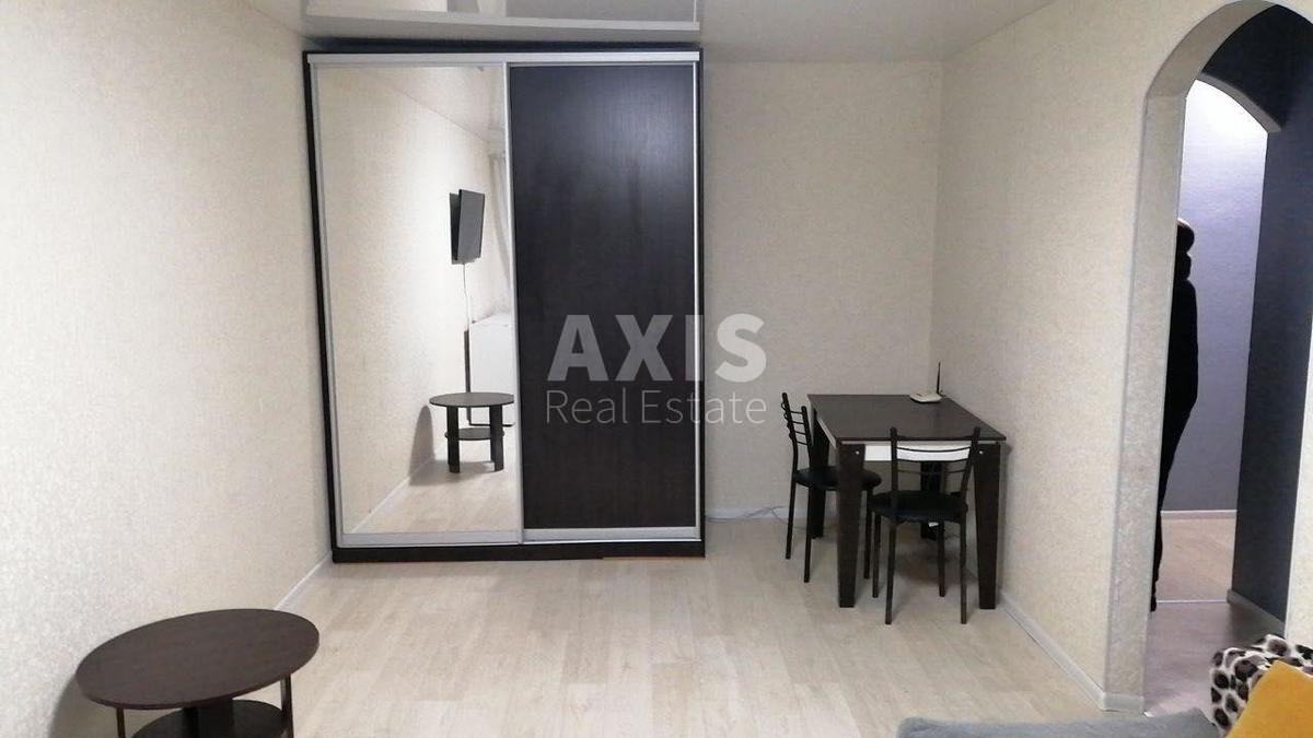 1k apartment vul. Vasylenka Mykoly 13А1