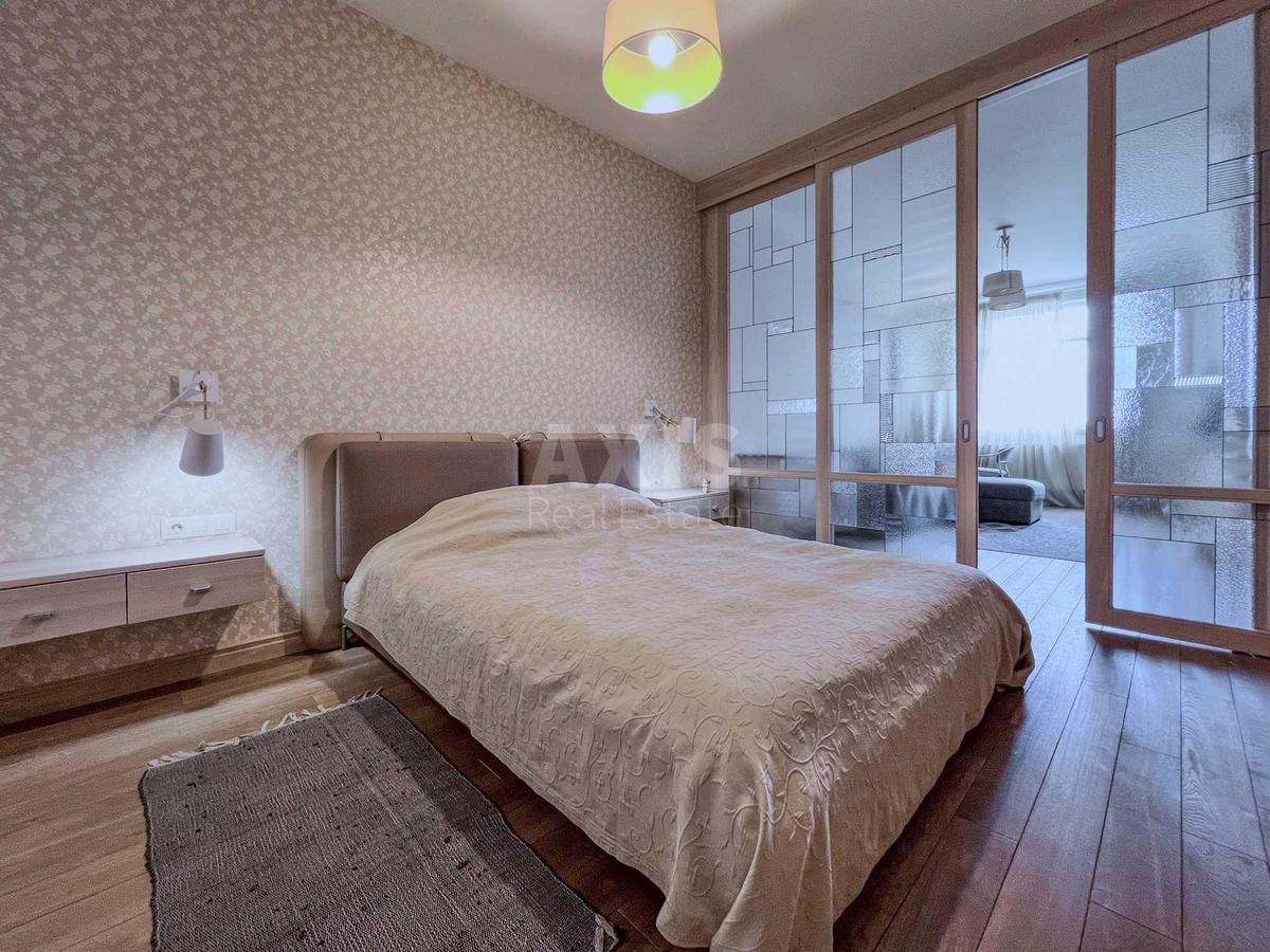 2k apartment vul. Zhyljans'ka 1188