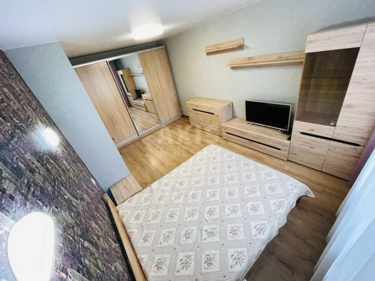 1k apartment vul. Vyshnjakivs'ka 2599864