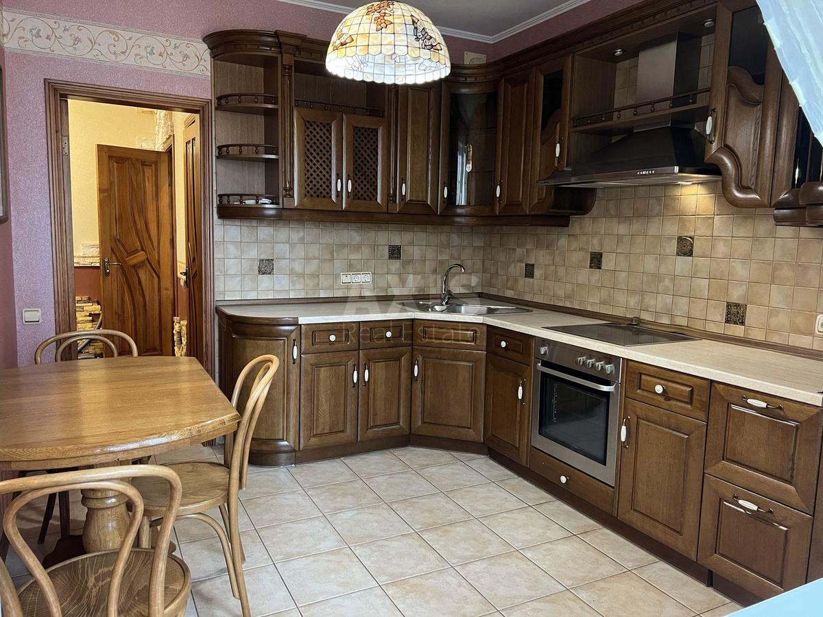 2k apartment vul. Mykil's'ko-Slobids'ka 2Б0