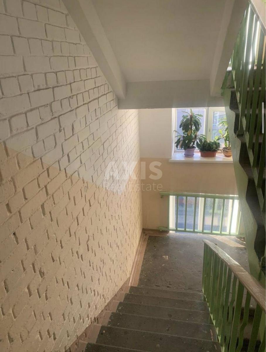 2k apartment vul. Yulia Zdanovska 5/10