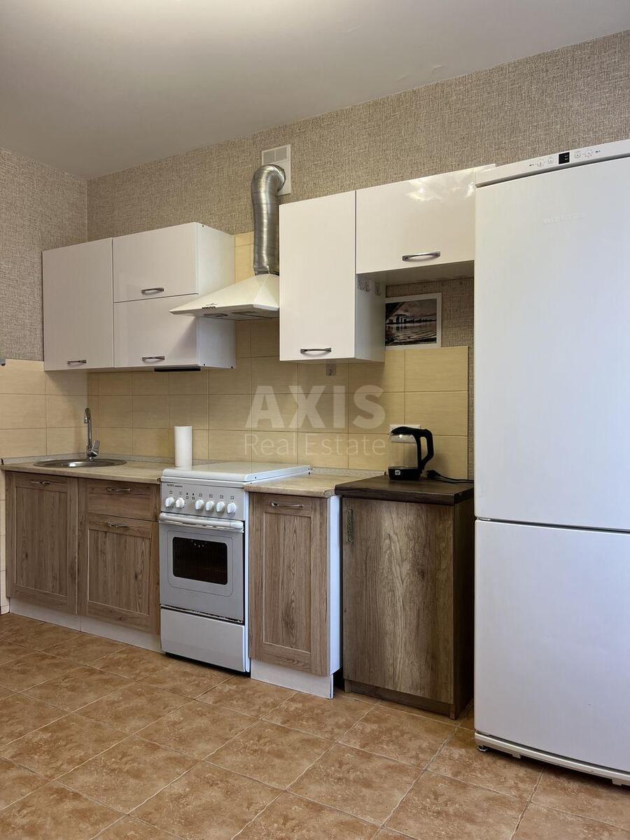 3k apartment vul. Urlivs'ka 151
