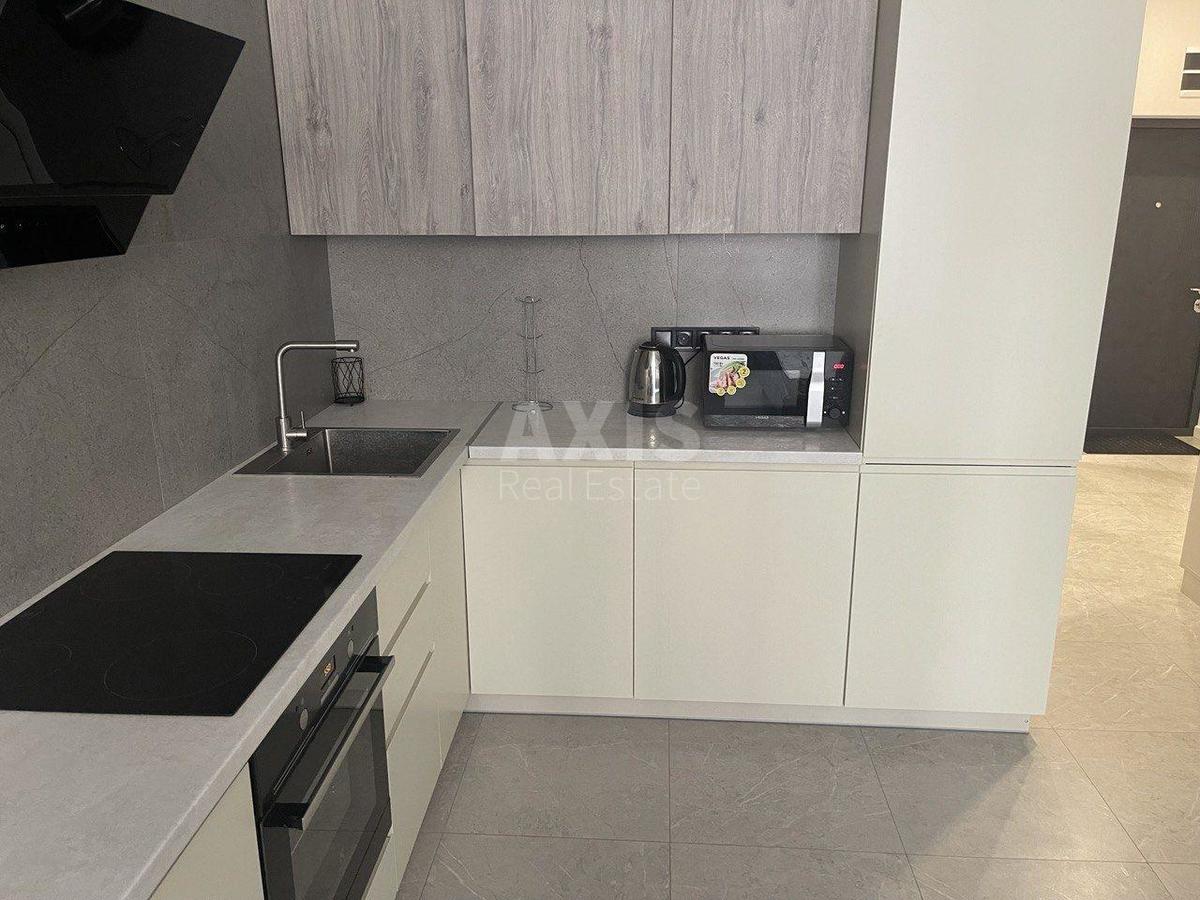 1k apartment bul. Lesi Ukrai'nky 6