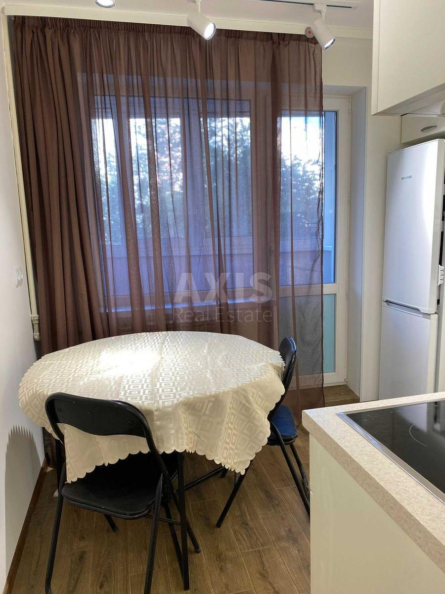 2k apartment vul. Jakubovs'kogo Marshala 31