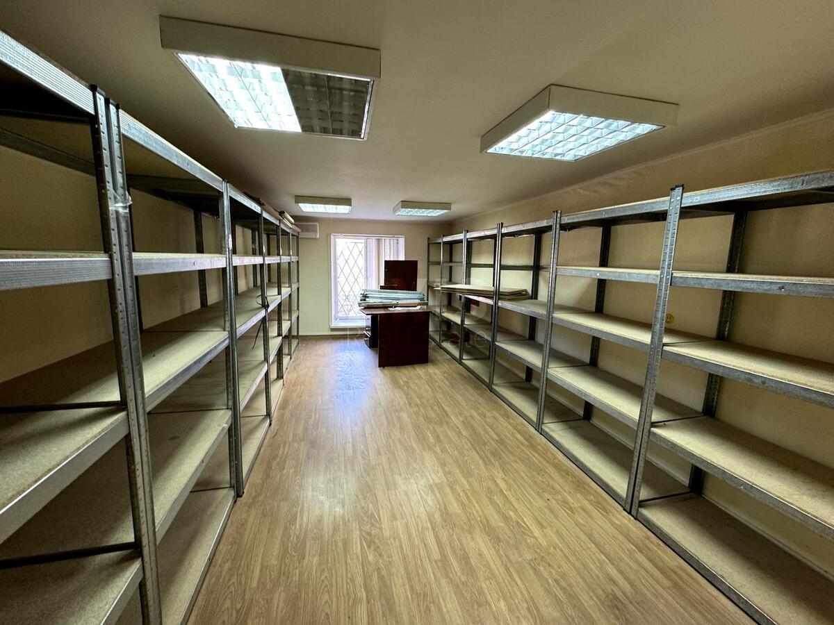 Офис ул. Евгения Чикаленко 25, 300м26152813