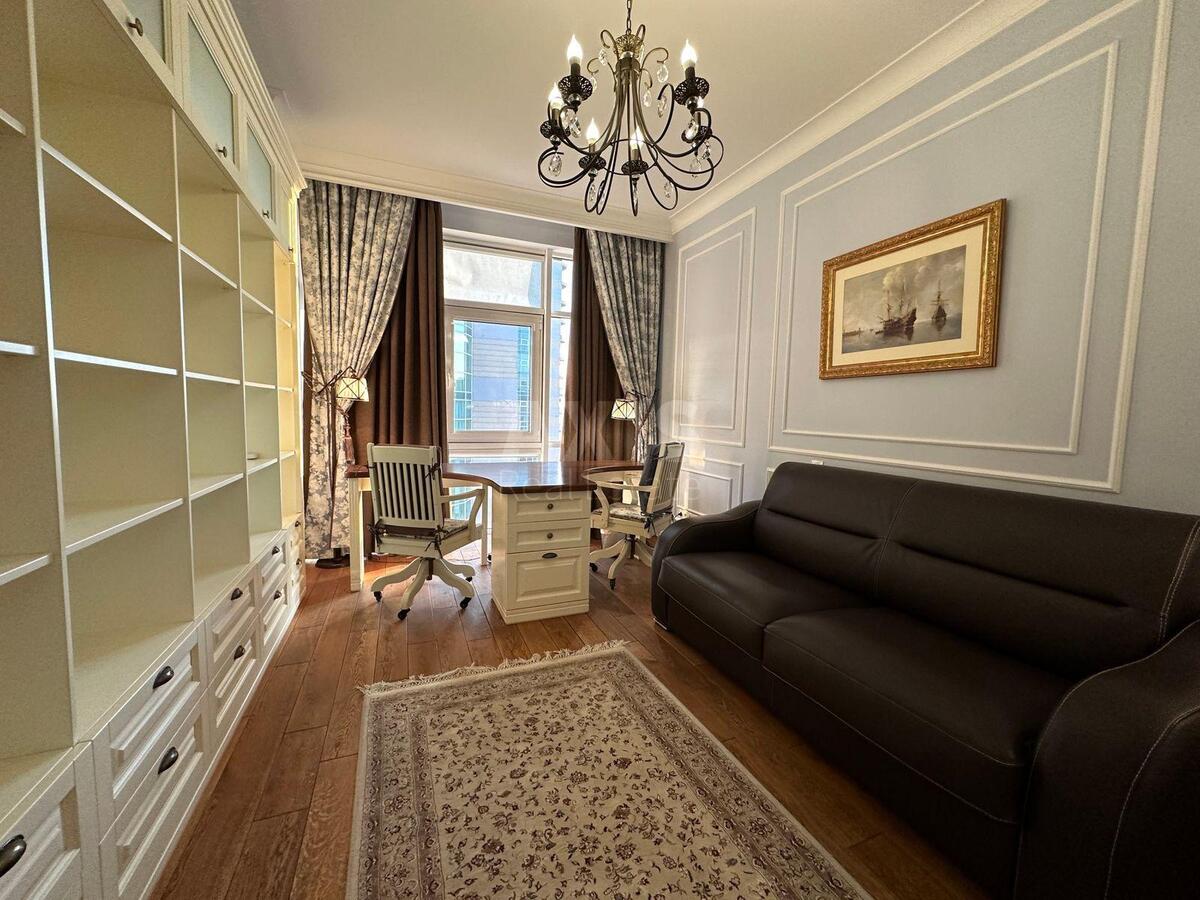 3k apartment vul. Zvirynec'ka 472