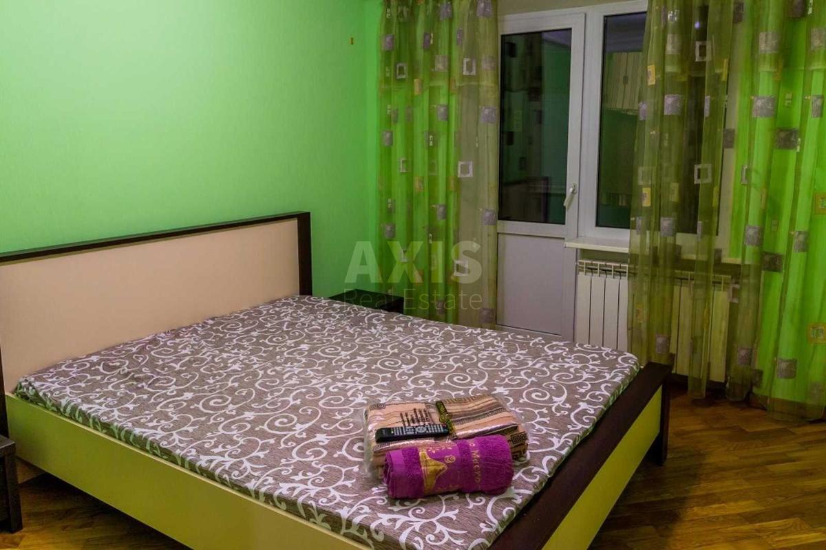 2k apartment vul. Oleksandra Arhypenka 46