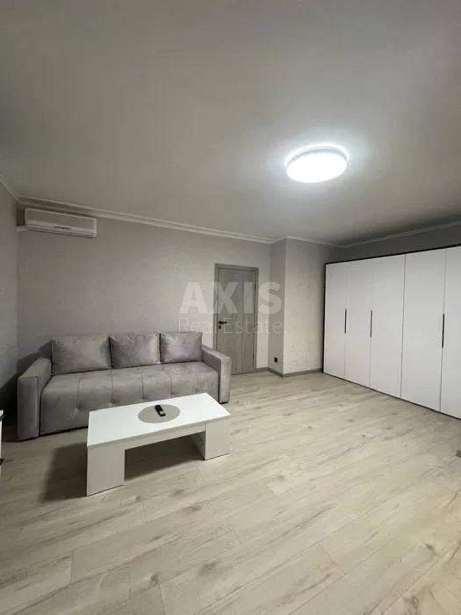 1k apartment bul. Lesi Ukrai'nky 32