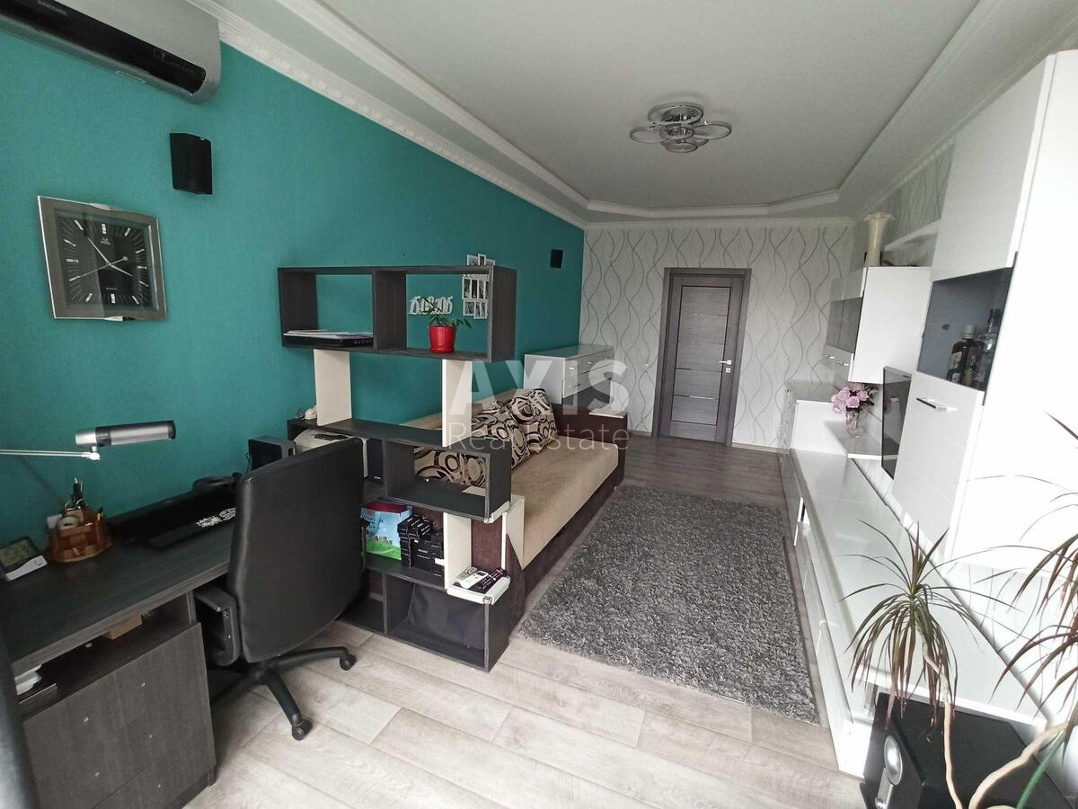 2к квартира ул. Драгоманова 2Б1