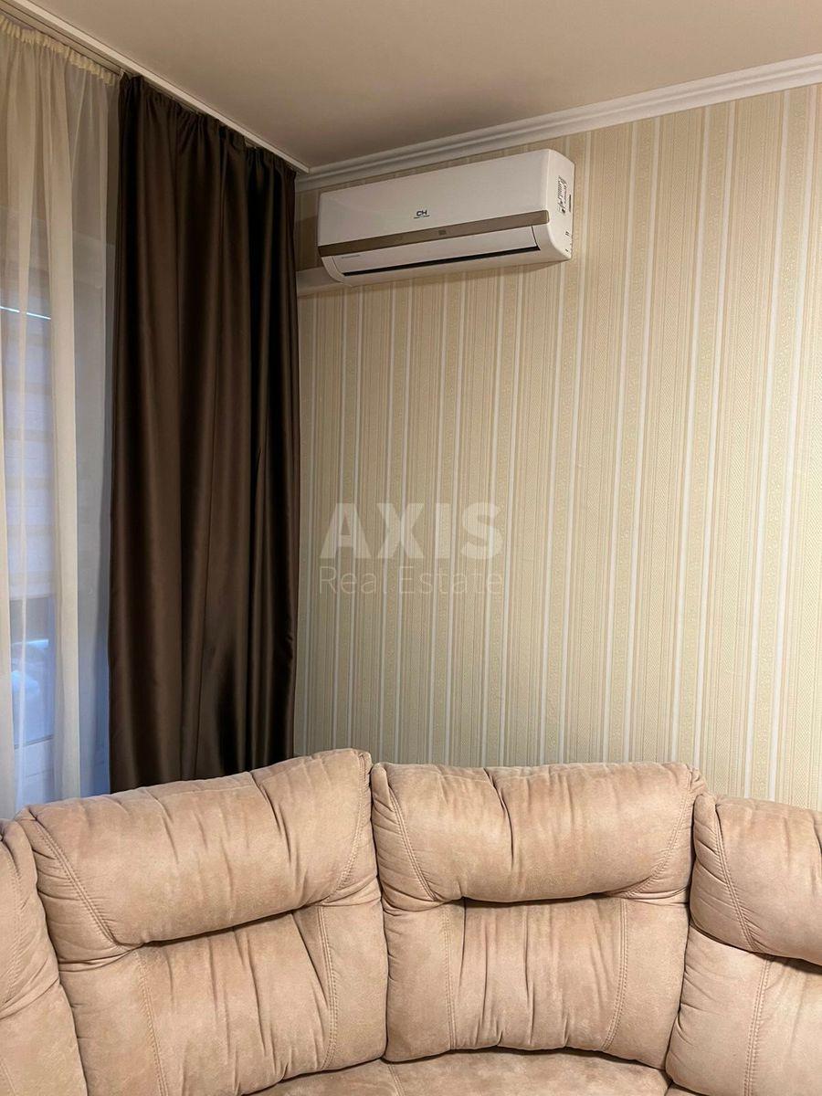 2k apartment vul. Myhajla Maksymovycha 9В0